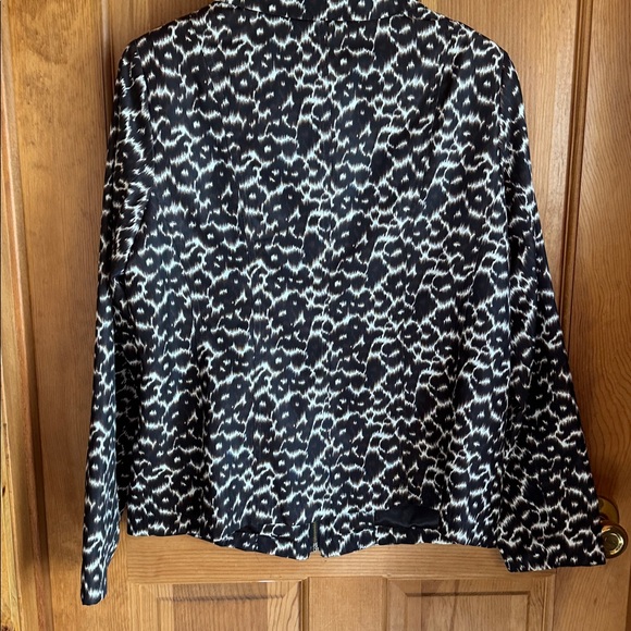 Laura Ashley Black and Cream Patterned Blazer - Picture 3 of 5